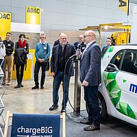Messestand von MAHLE ChargeBIG auf der i-Mobility 2024